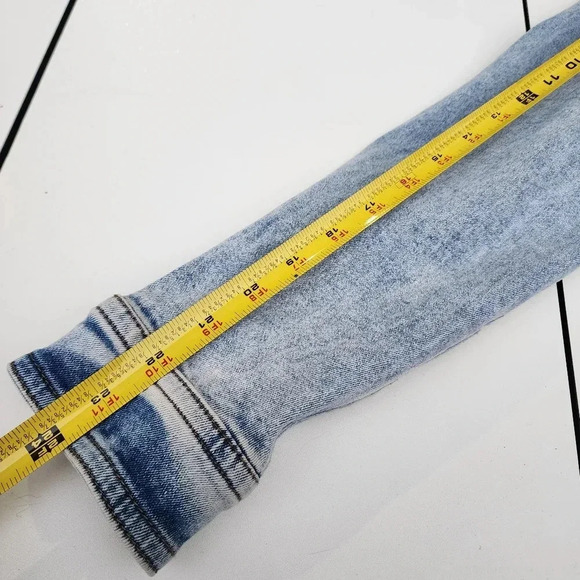 Urban Closet Women's Jewel Beaded Stretch Denim Jacket Crop Light Wash Sz S - Picture 13 of 13